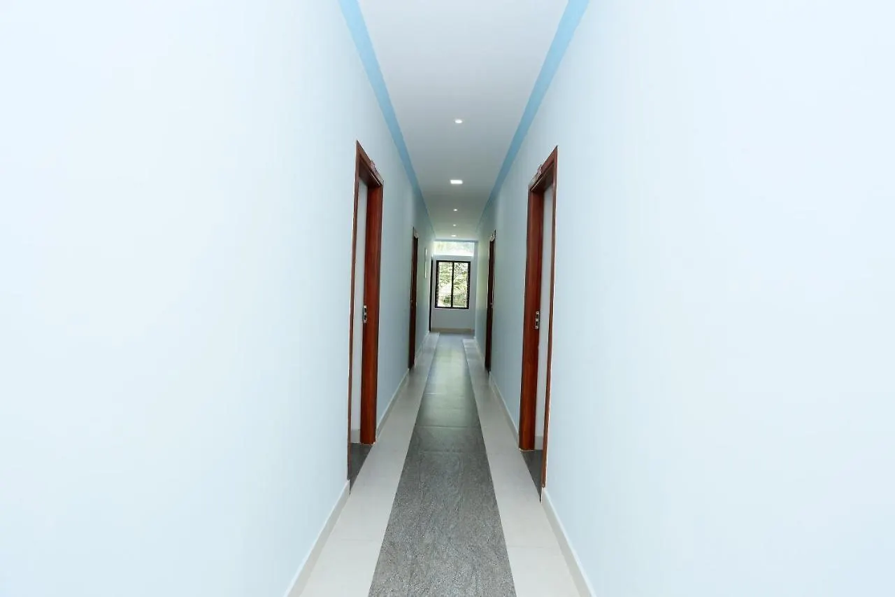 Hotell Oyo 22008 Jrj Suites Thiruvananthapuram